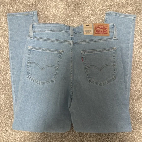 Levi’s Women’s 721 High Rise Skinny - Picture 3 of 4